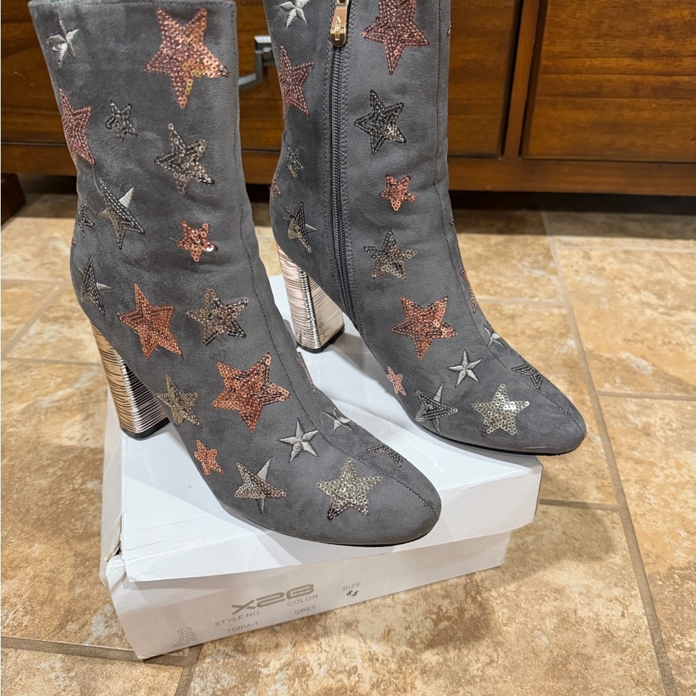 X2 Gray Heeled Boots with Star Accents